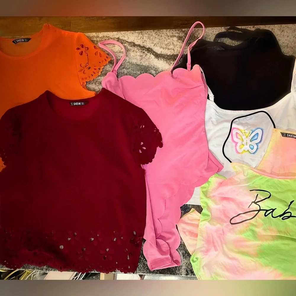 9 piece set  Short Sleeve Tee Set - Red, Pink, Orange, Green, White Large - Picture 3 of 6
